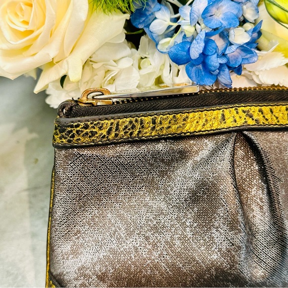 Authentic Burberry Metallic Distressed Clutch Pouch - Picture 6 of 14